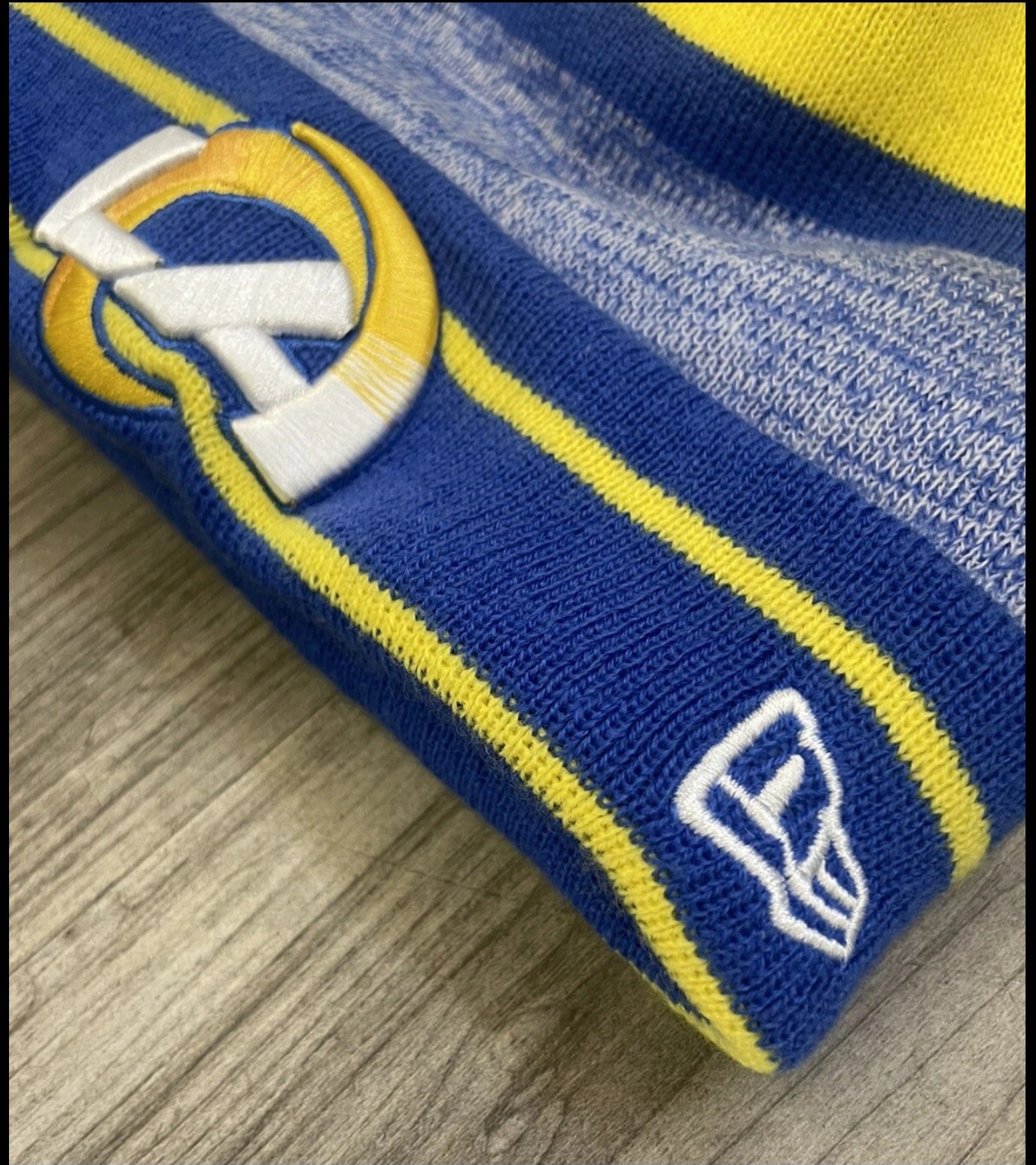 LA Rams Mens New Era Beanie NFL