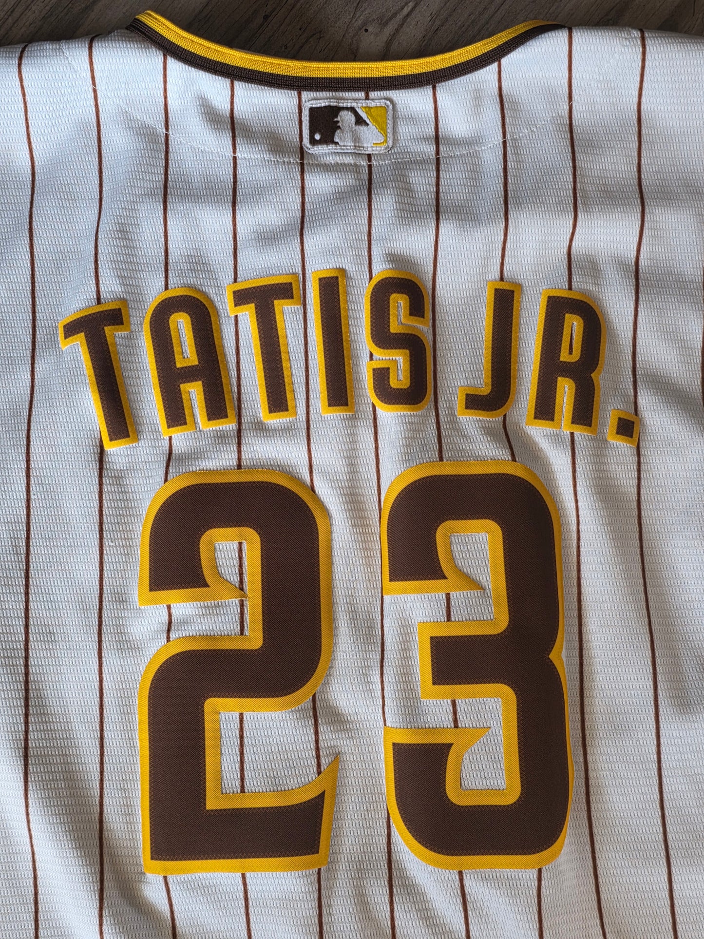 Nike San Diego Padres Fernando Tatis Jr #23 Pinstripe Youth Jersey Large 14/16