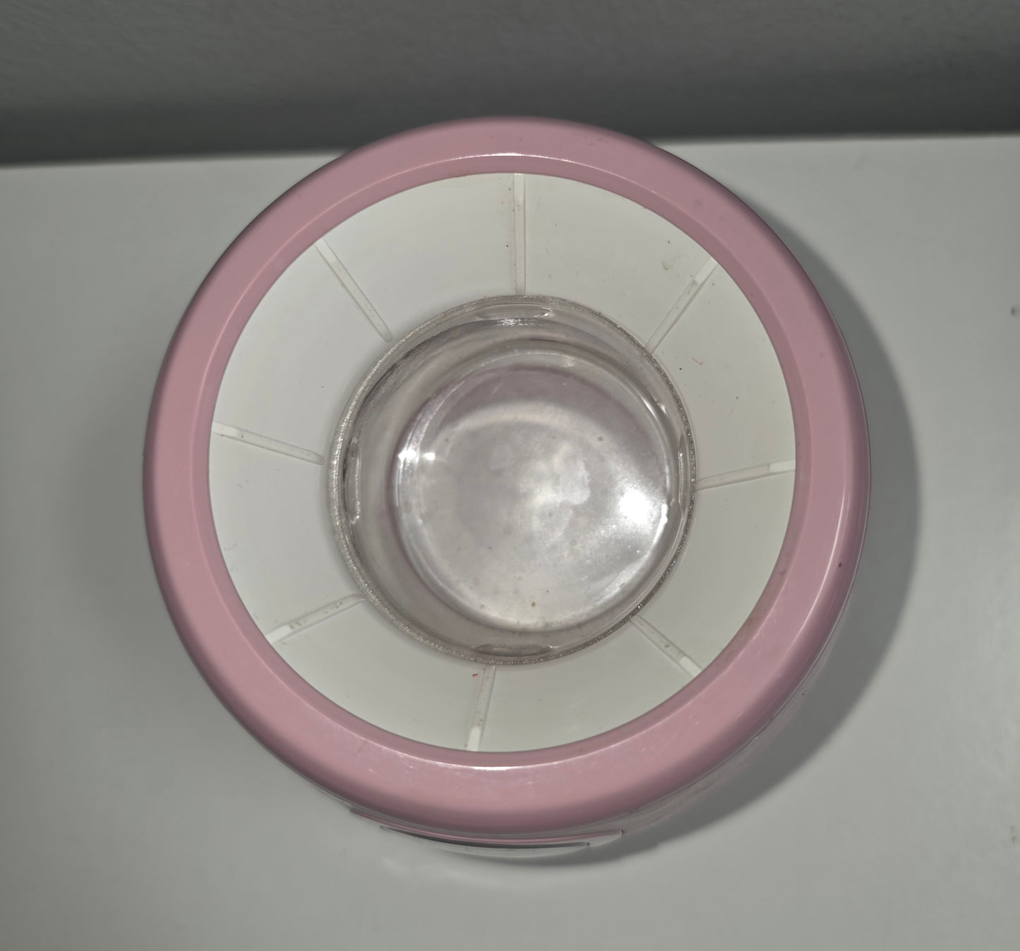 TAO Clean Ona Diamond Orbital Facial Brush and Cleansing Station Pink