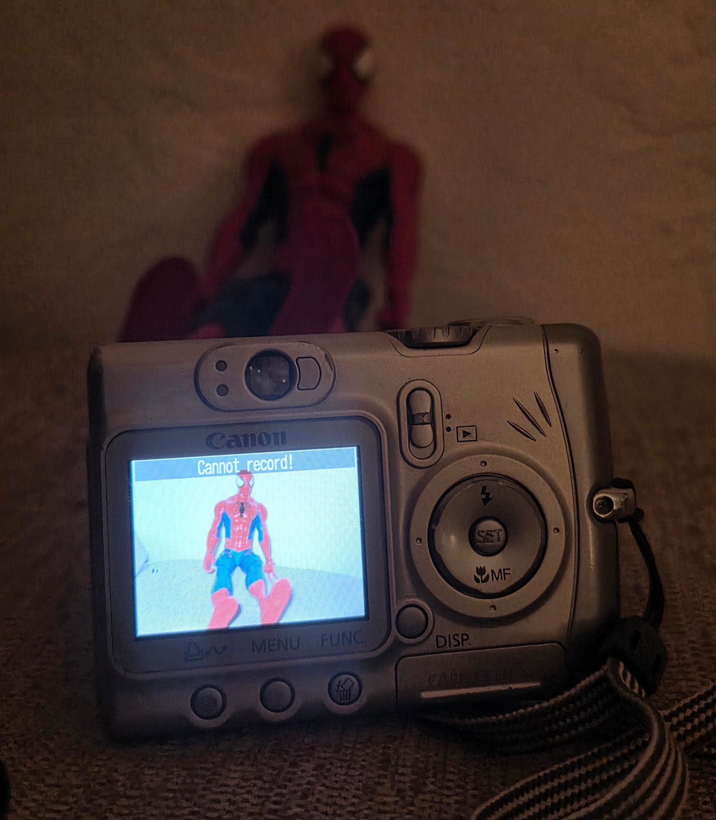 Canon PowerShot A520 4.0MP Digital Camera - Silver TESTED Read Description