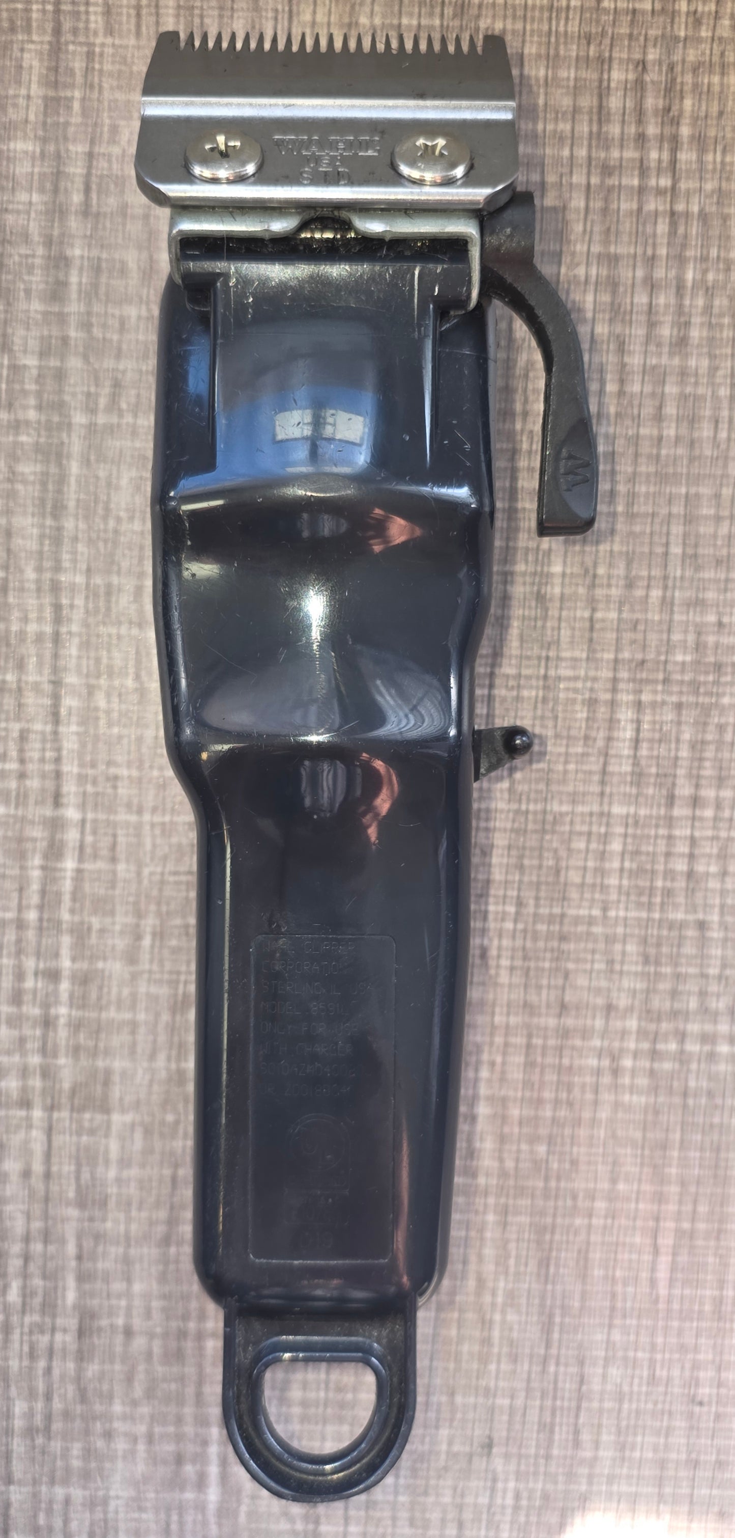 Wahl Magic Clip Cordless Clipper  Black/Gold  Tested Works