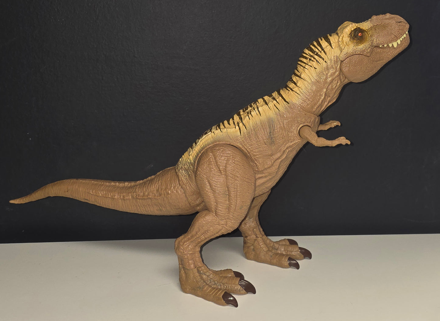 Jurassic World Battle Roarin' l Tyrannosaurus Rex