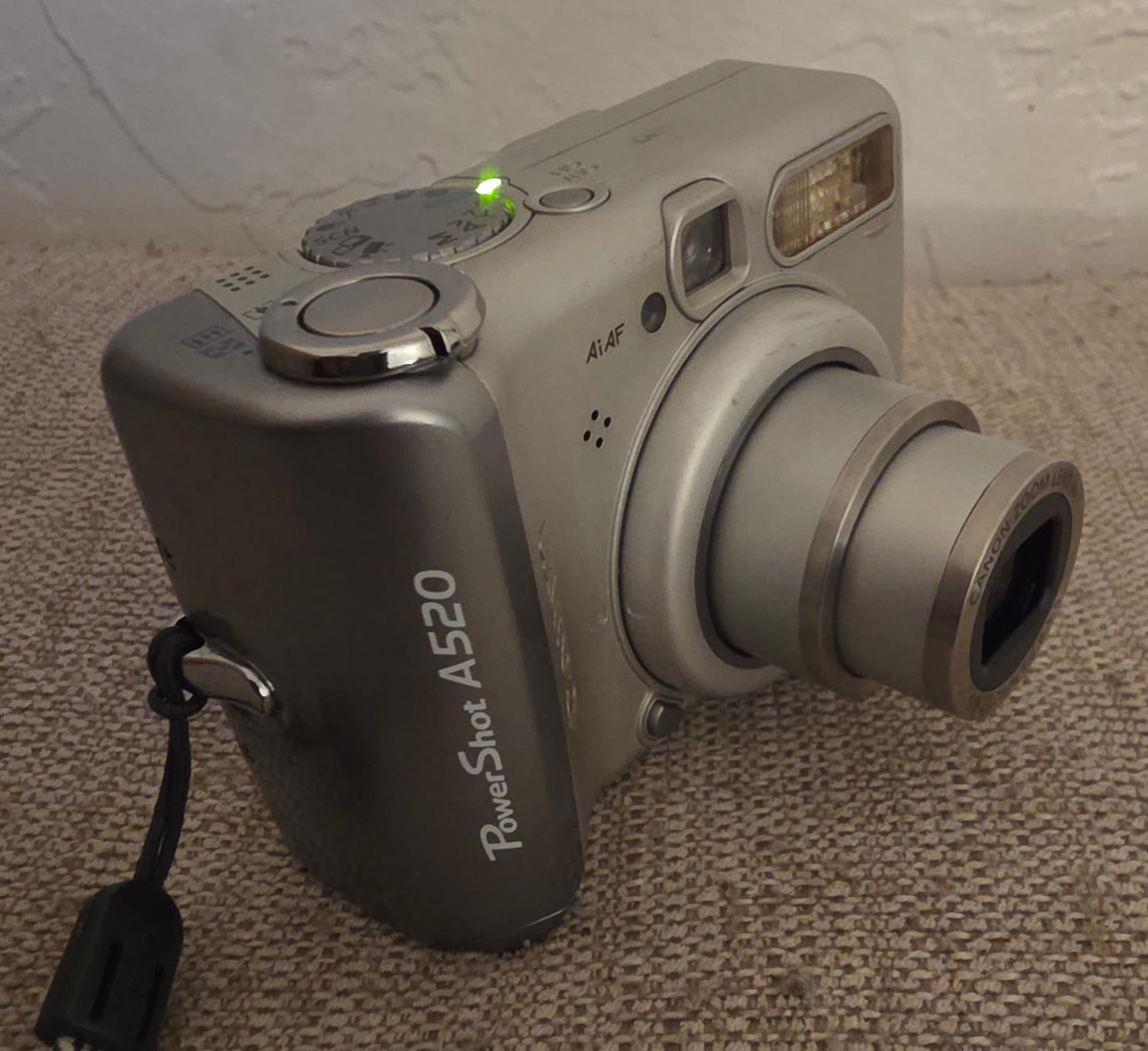 Canon PowerShot A520 4.0MP Digital Camera - Silver TESTED Read Description