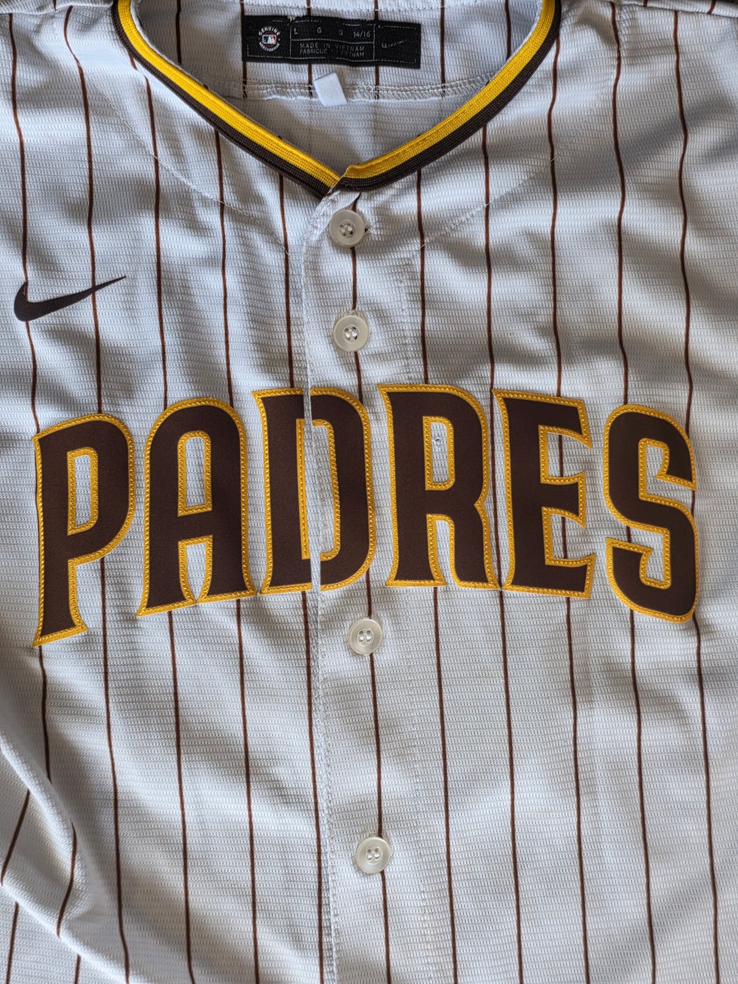 Nike San Diego Padres Fernando Tatis Jr #23 Pinstripe Youth Jersey Large 14/16