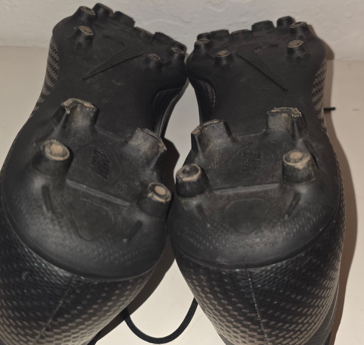 Nike Mercurial Superfly Size 9 Soccer Cleats Mens Black