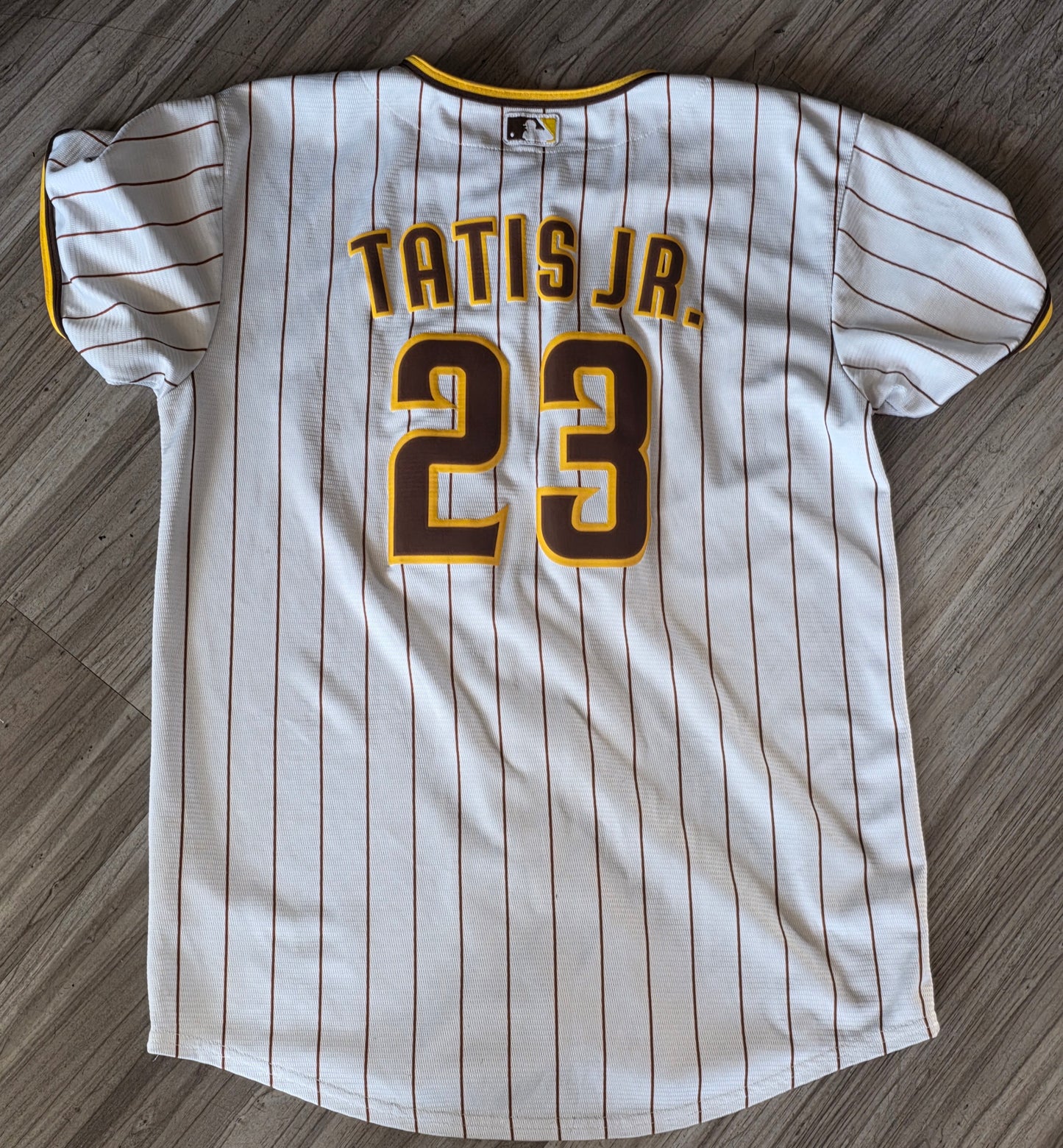 Nike San Diego Padres Fernando Tatis Jr #23 Pinstripe Youth Jersey Large 14/16