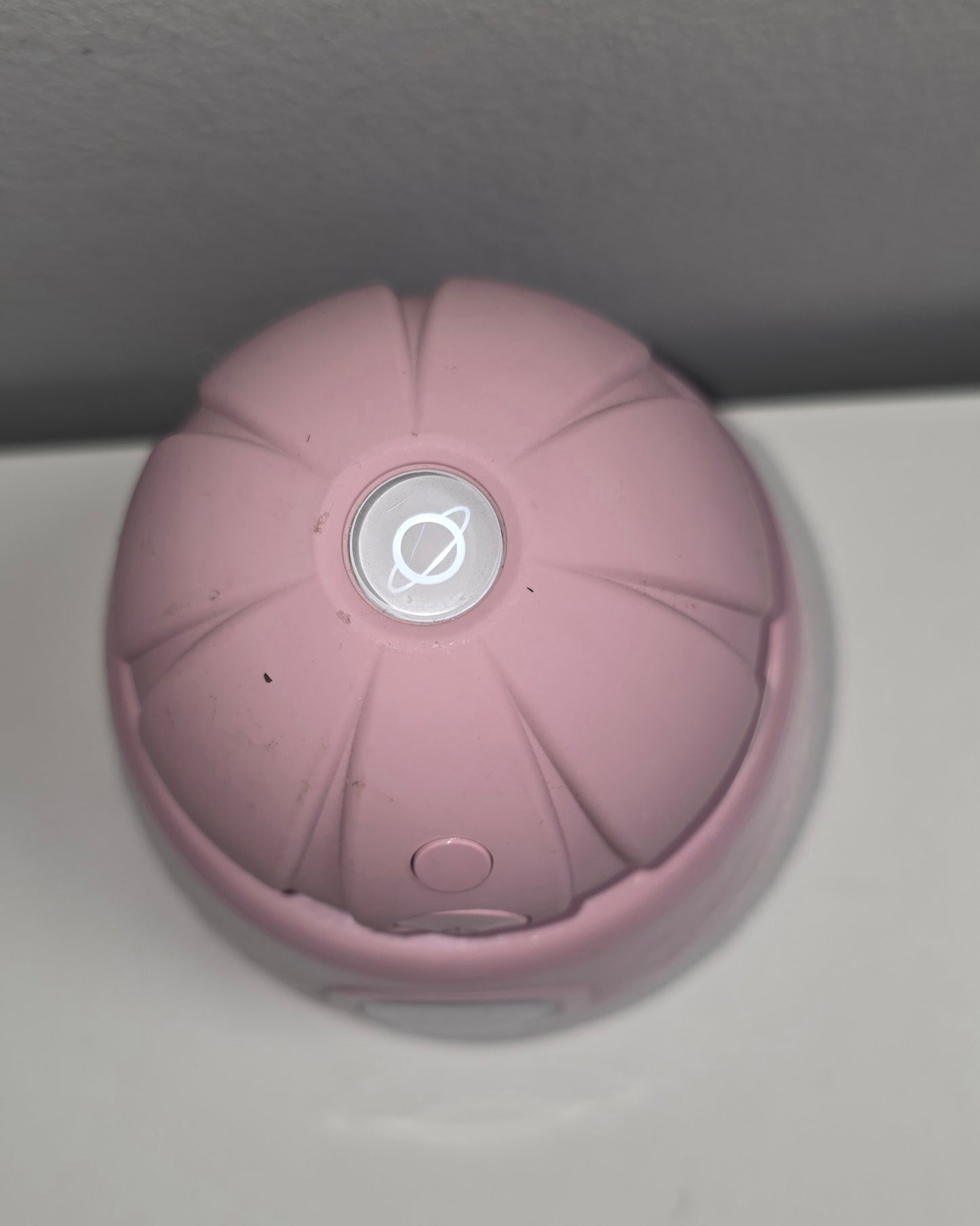 TAO Clean Ona Diamond Orbital Facial Brush and Cleansing Station Pink